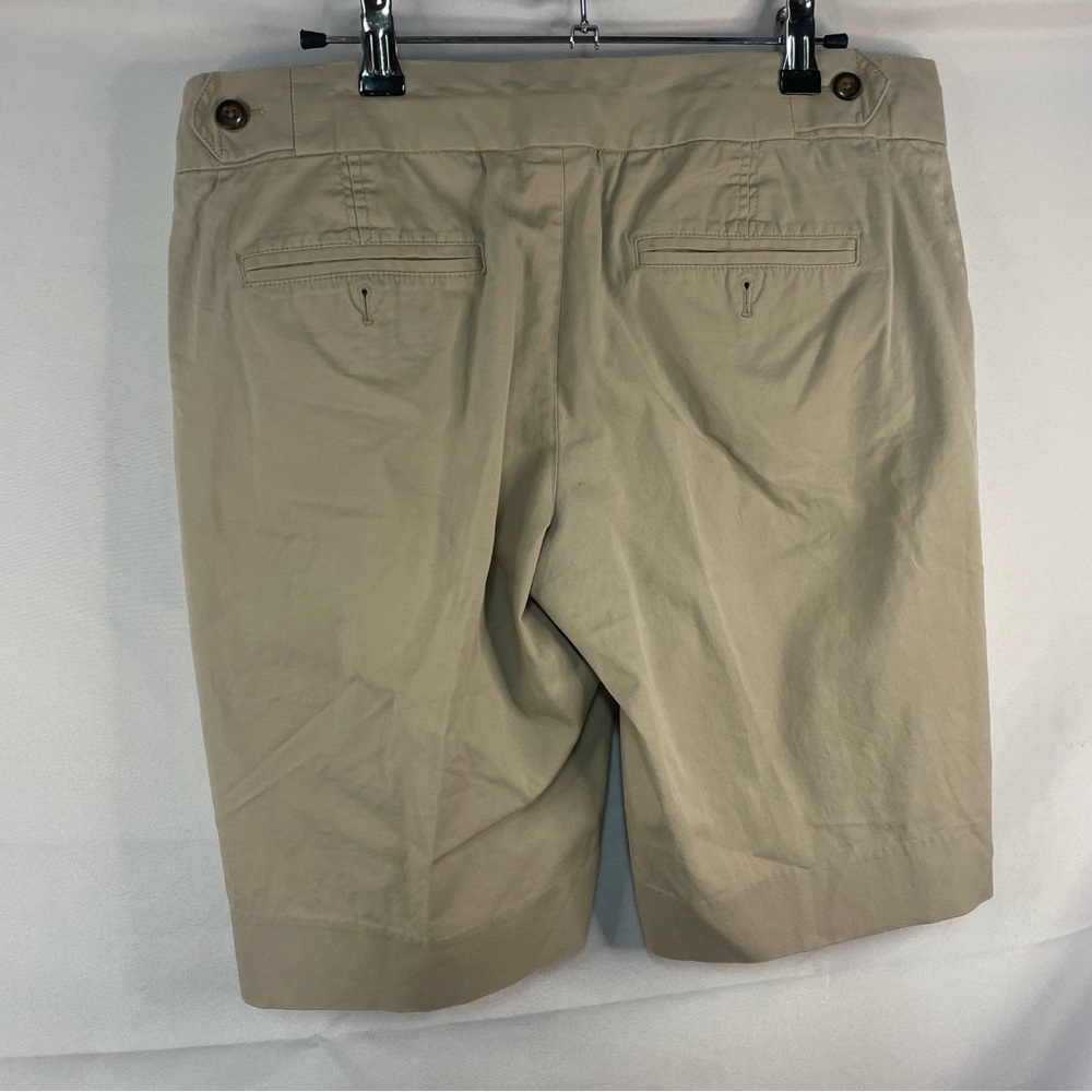 Gap khaki Bermuda shorts. Mostly cotton, and with clean flat lines. - Picture 2 of 4